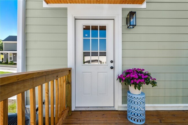 Building Photo - 913 S Wichita Ave