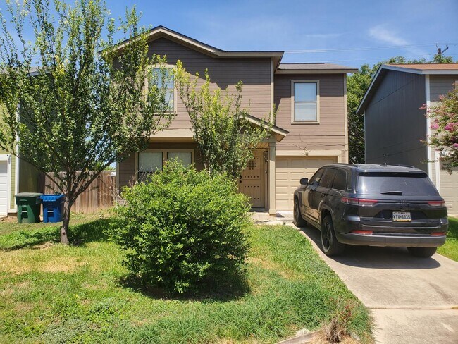 Building Photo - 7915 Ruby Meadow
