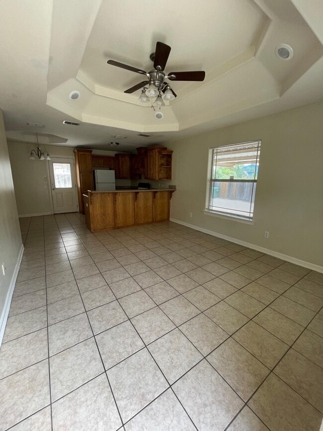 Building Photo - 1205 S Palm Dr