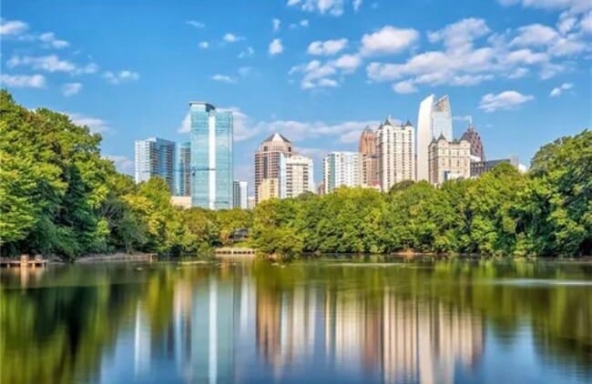 Building Photo - 1390 Dutch Valley Pl NE