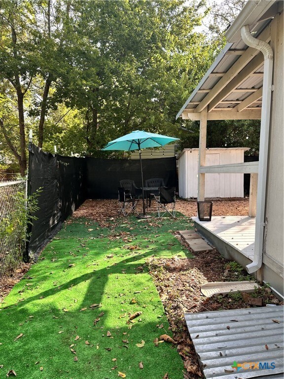 Building Photo - 511 McKie St