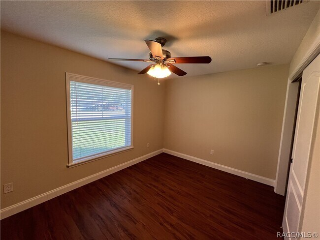 Building Photo - 2223 CR 445