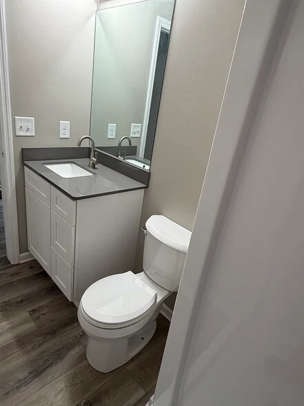 Building Photo - 6718 S 87th St