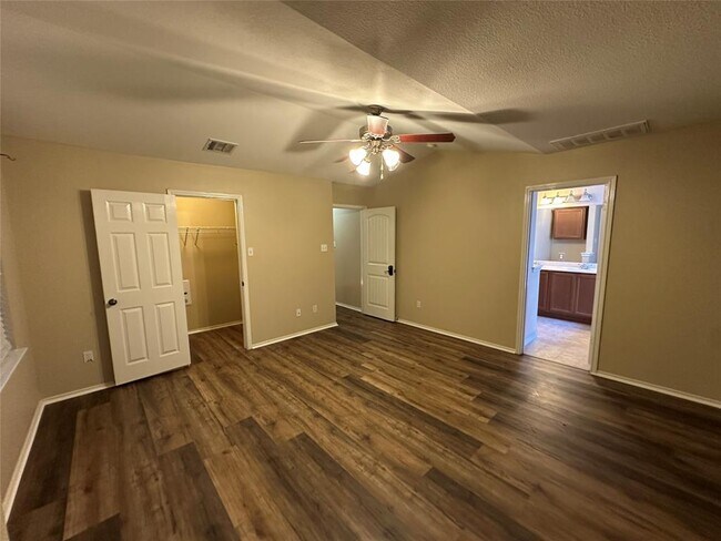 Building Photo - 10214 Maydelle Dr