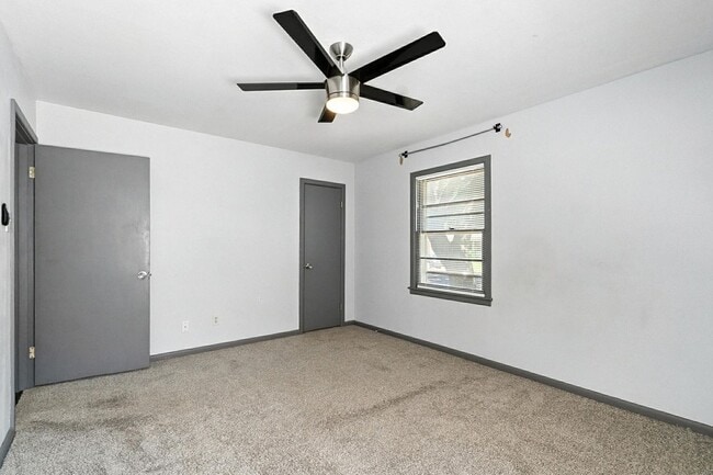 Building Photo - 3625 N 9th St