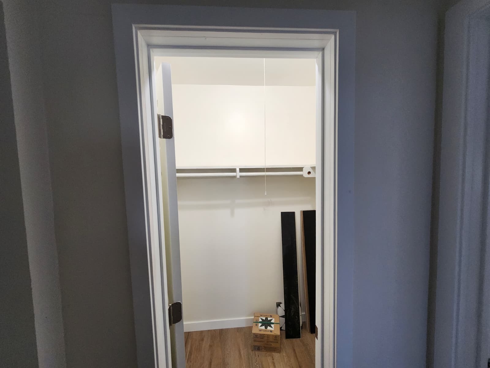 Building Photo - 1414 S Orange Grove Ave