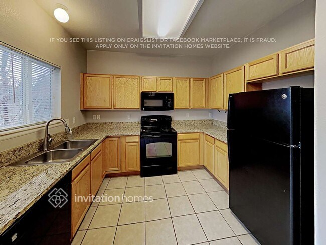 Building Photo - 19744 E Harvard Dr