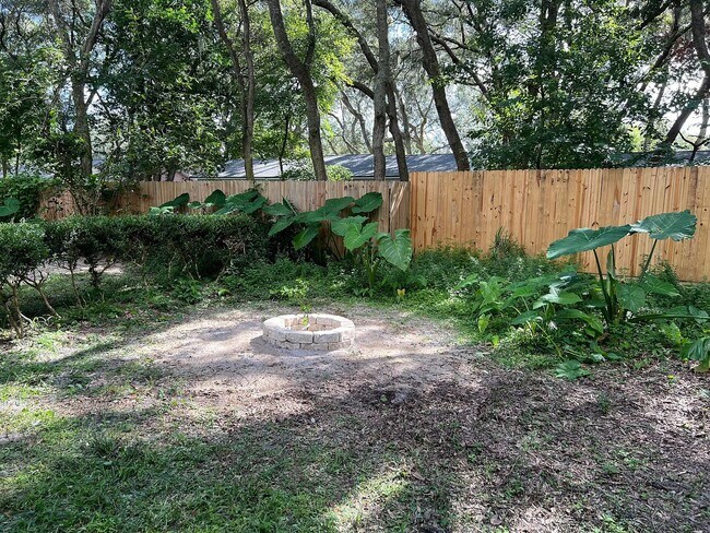 Building Photo - 2146 Golden Isle Ct