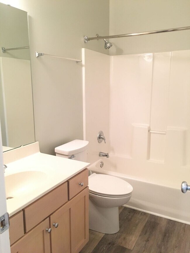 Building Photo - Inviting, modern two bedroom with garage parking, balcony views and a wonderful location in Chape...