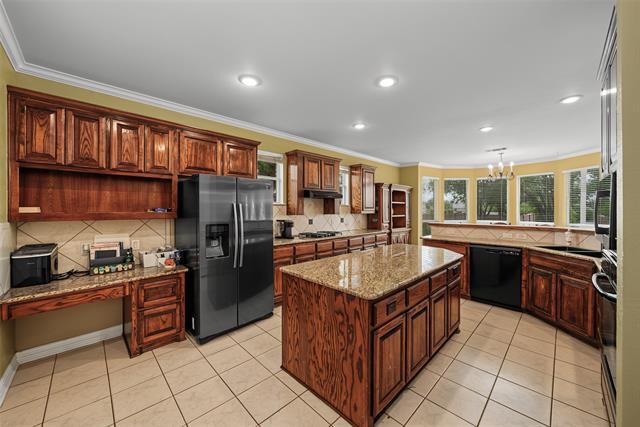 Building Photo - 1335 Bradford Dr
