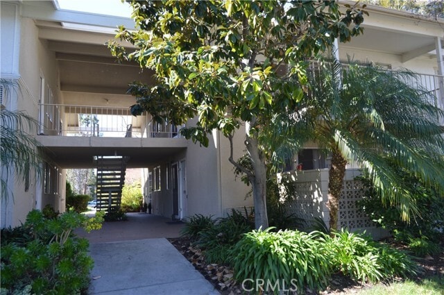 Building Photo - 375 Avenida Castilla