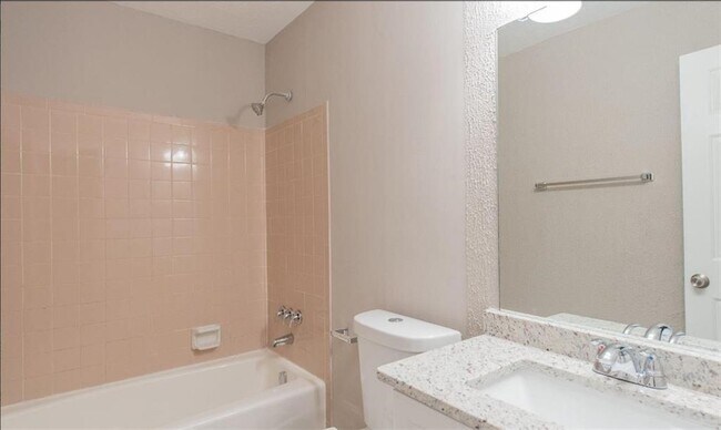 Building Photo - 2599 Fieldstone View Ln SE
