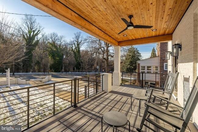 Building Photo - 3422 Pennsylvania Ave. SE