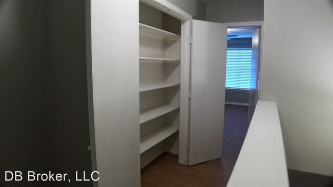 Building Photo - 2 br, 2.5 bath House - 8 Bratton Drive