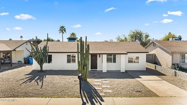 Building Photo - 3763 E Evans Dr