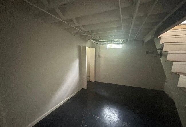 Building Photo - Beautiful 3 bed 2 bath home AVAILABLE NOW!