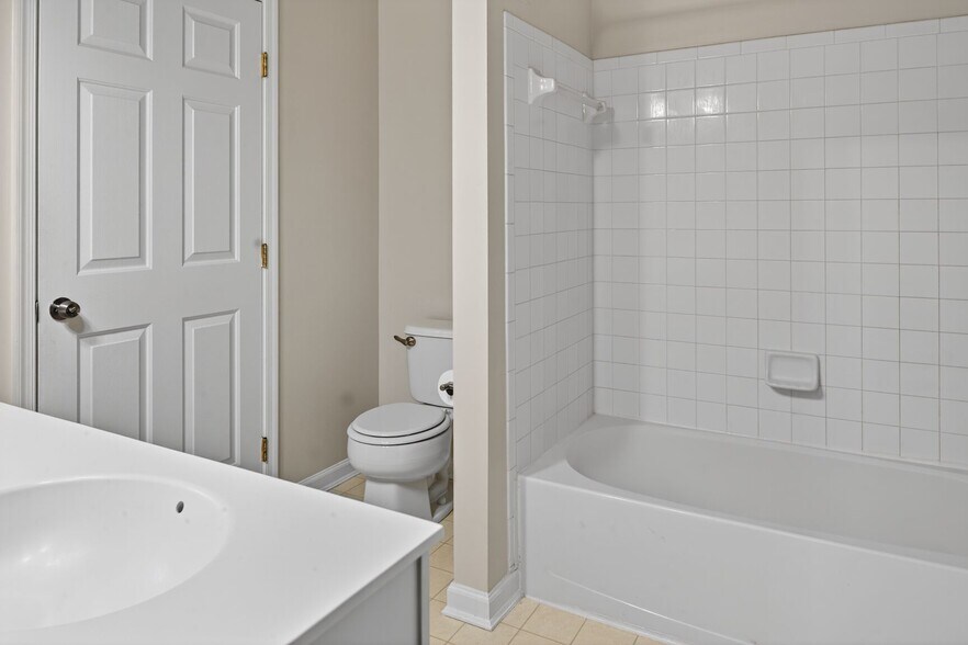 Building Photo - 9222 Murillo Ct