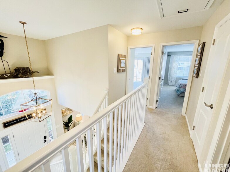 Hallway - 20256 Simonton Ct