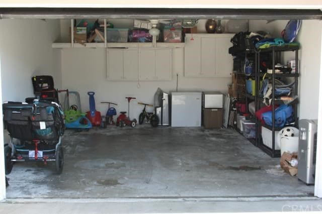 garage - 2018 Plant Ave