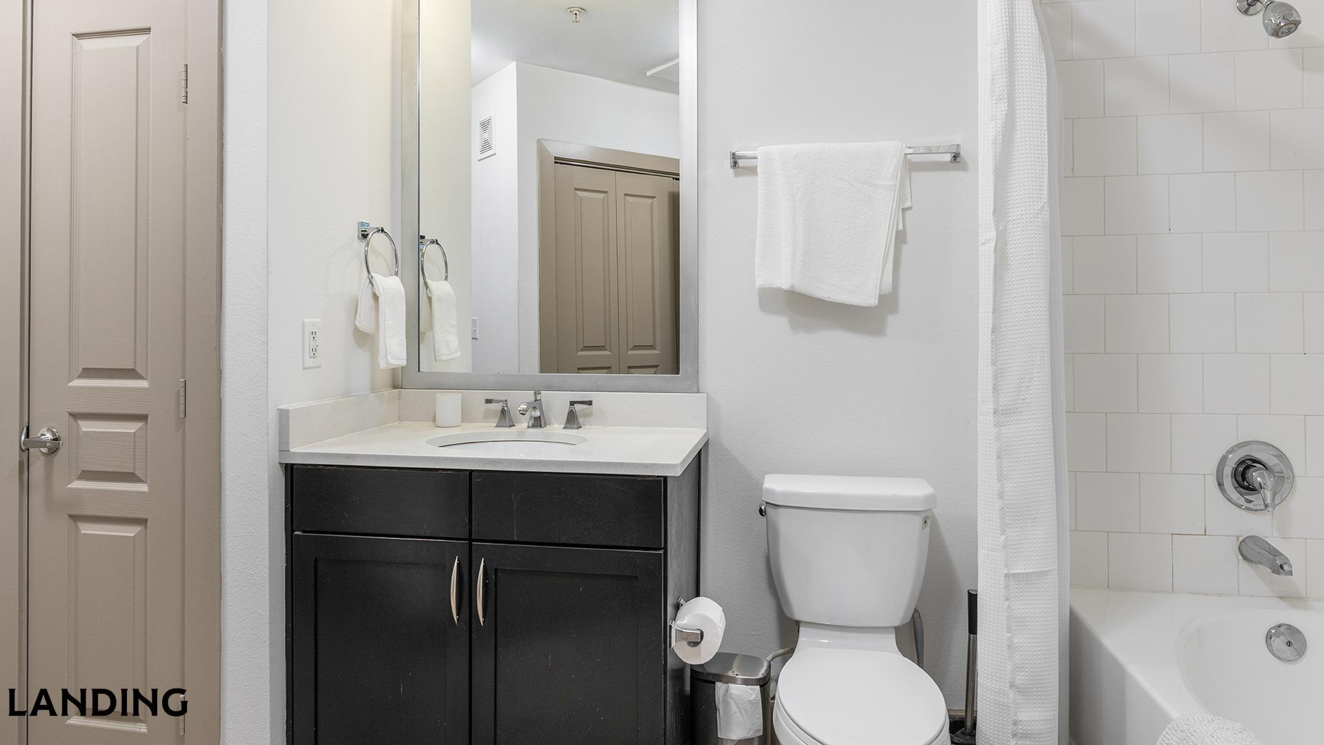 Building Photo - 5005 Galleria Dr