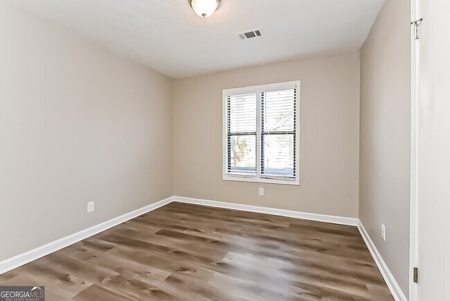 Building Photo - 80 Hartley Way