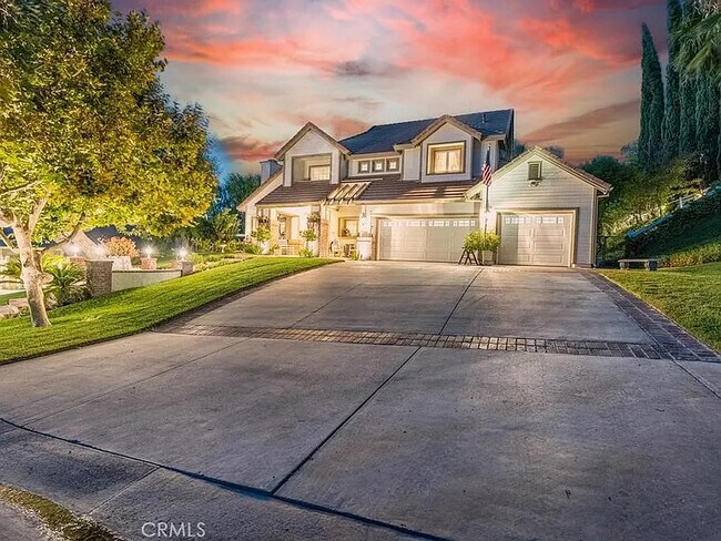 Building Photo - 15305 Saddleback Rd