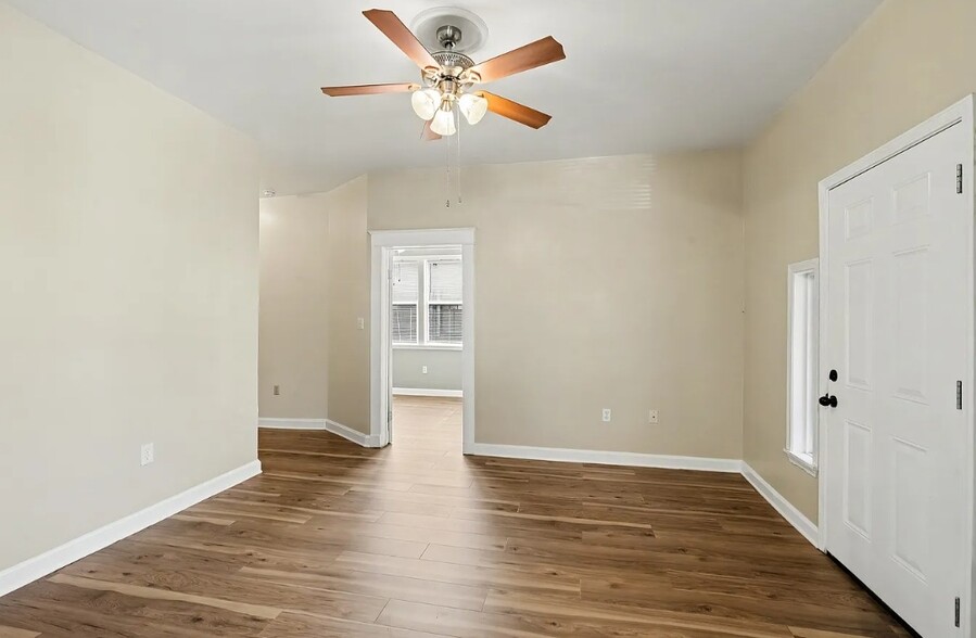 Building Photo - 4200 S Derbigny St