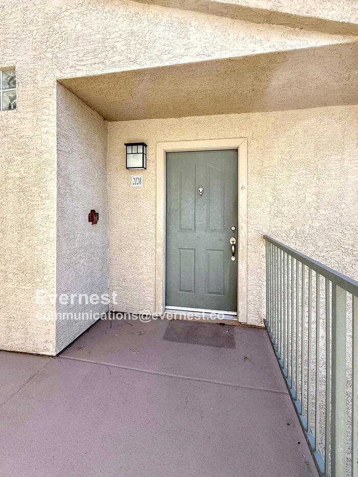 Building Photo - 16013 S Desert Foothills Pkwy