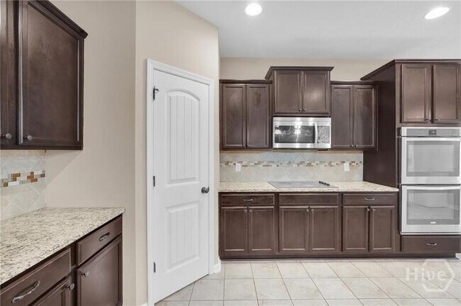 Building Photo - 23 Veranda Trail