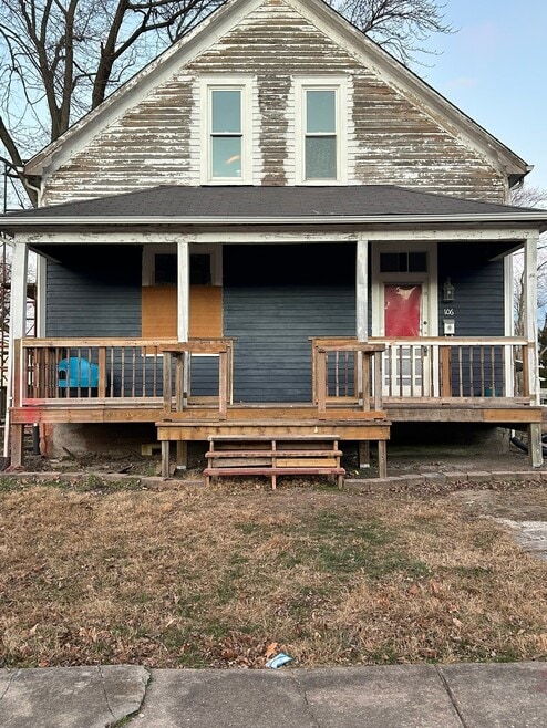 Building Photo - 106 S Benton St