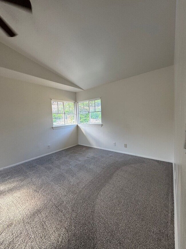 Building Photo - 87-2225-2225 Pakeke St