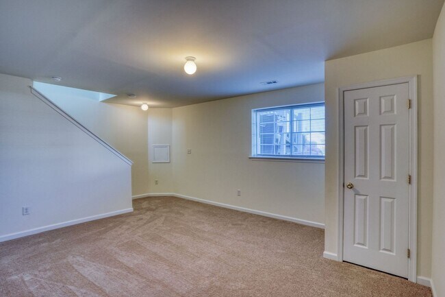 Building Photo - New, New, New - Spacious 3 Bedroom Townhouse with a Finished Basement !!