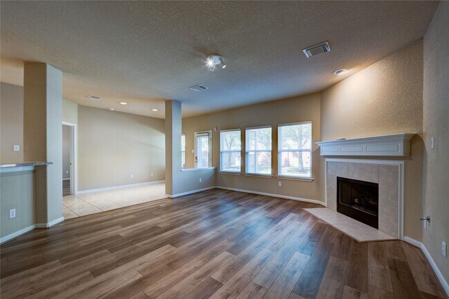 Building Photo - 4323 Wellington Grove Ln