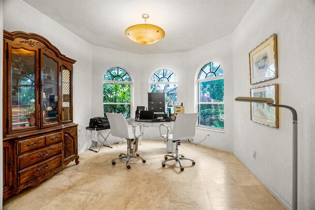 Building Photo - 1012 SW 156th Ave