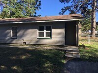 Building Photo - 8 Pinetree Apartment Rd