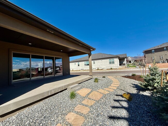 Building Photo - Luxury Living in Kissing Camels – 4 Bed | ...