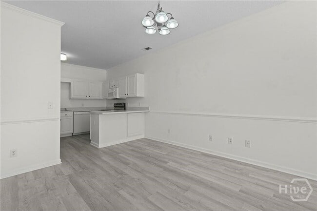 Building Photo - 400 Tibet Ave