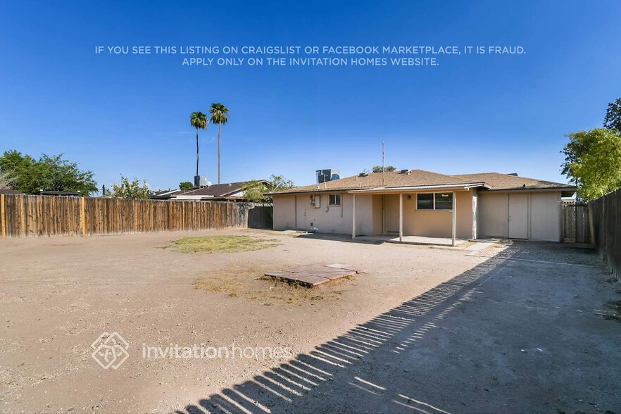 Building Photo - 1742 W 6th Dr