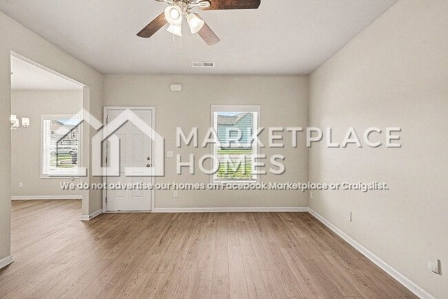 Building Photo - 204 W L Miller Dr