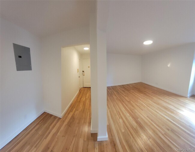 Building Photo - 102-25 67th Rd