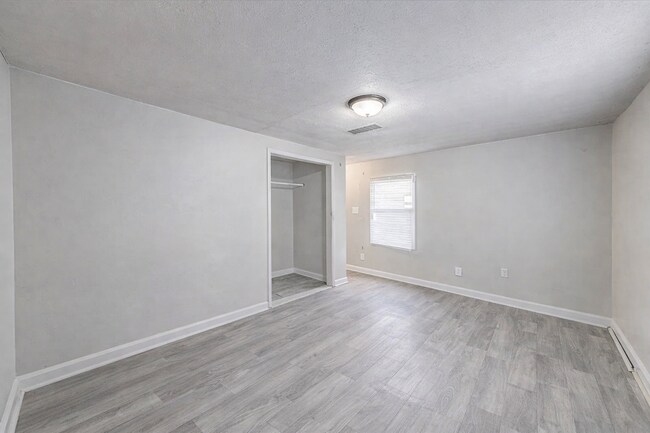 Building Photo - 3002 S Rybolt Ave