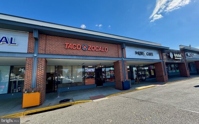 Building Photo - 3885 Steppes Ct