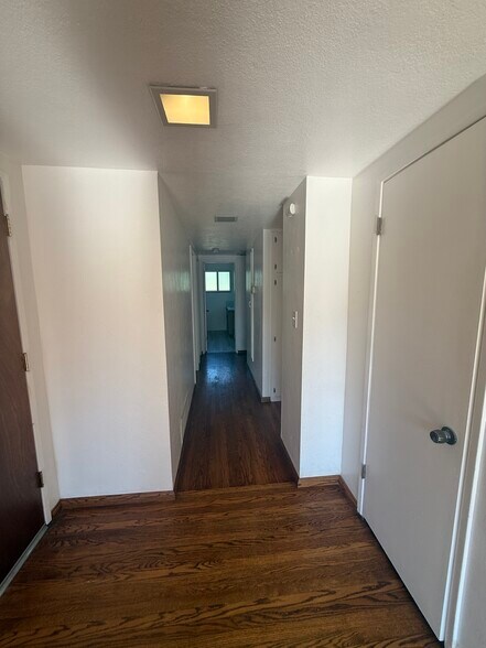 Building Photo - 1822 Wight Way