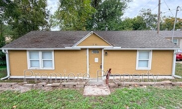 Building Photo - 5640 N Winchester Ave