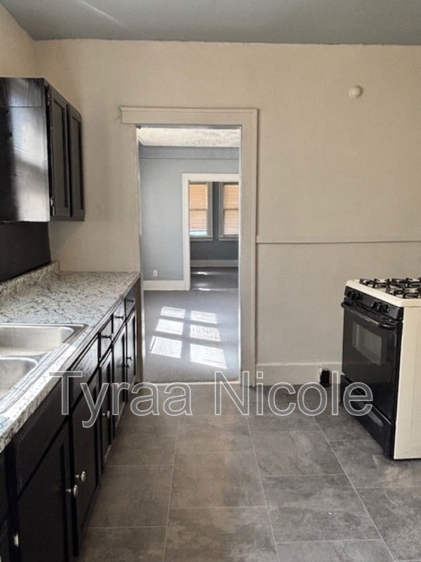 Building Photo - 7424 Wykes St