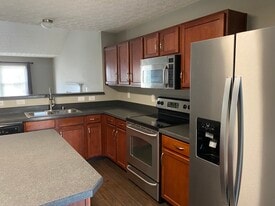 Building Photo - 5974 Canyon Creek Dr