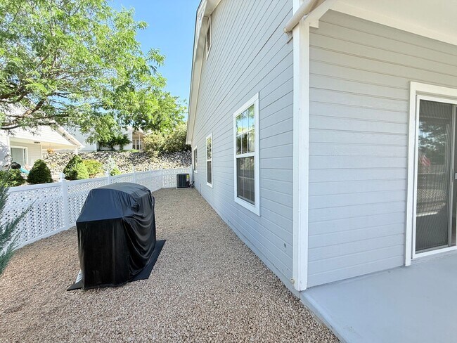 Building Photo - LOVELY HOME IN 55+ COMMUNITY IN PRESCOTT V...