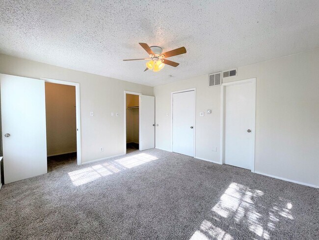 Building Photo - Charming 2 Bedroom in Garland