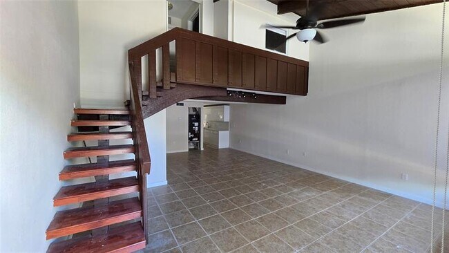 Building Photo - 2421 N 40th Ave