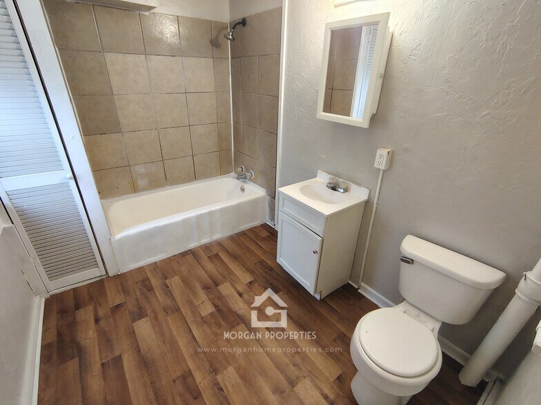 Building Photo - 1723 Morton St